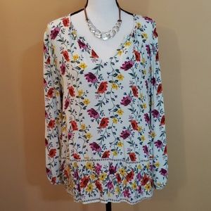 🔥any 3 for $15🔥 Floral Leightweight Top Sz L